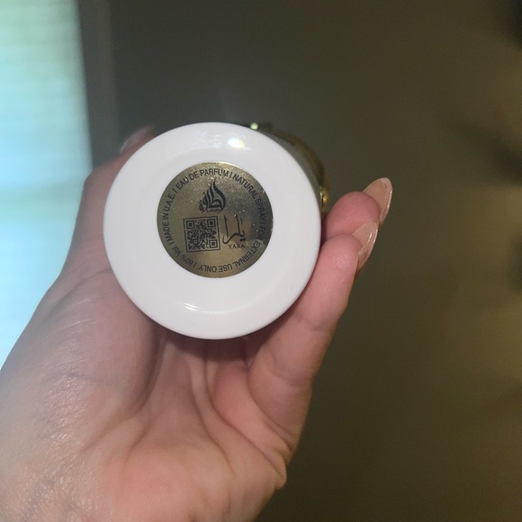 Yara Lattaffa WHITE and BONITA la rose by le falcons BUNDLE - Picture 4 of 9